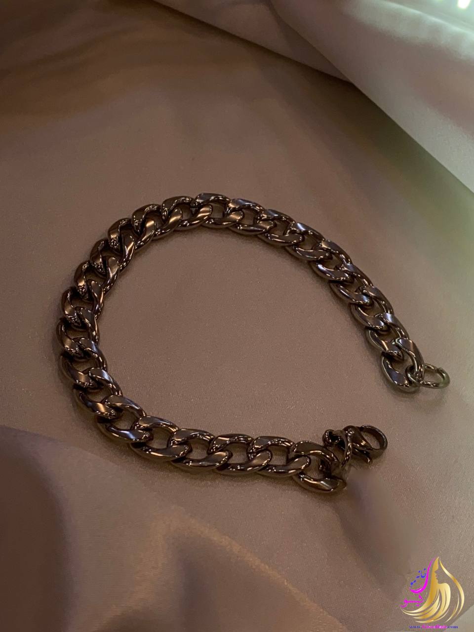 photo_2024-09-07_20-58-31-min دستبند کارتیر نقره ای استیل