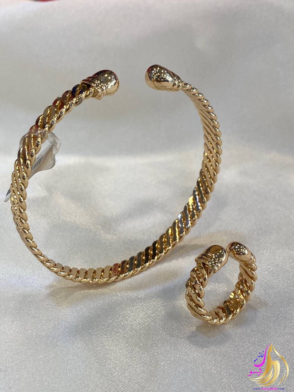 دستبند النگویی بنگل زنانه ظریف برند ysx دستبند النگویی بنگل زنانه ظریف برند ysx